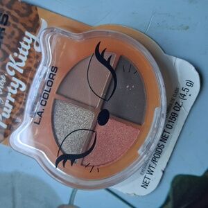 Lacolors Cat Shaped Eye shadow Pallet